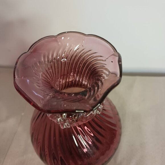 Rossi Cranberry Vase - Picture 4 of 8